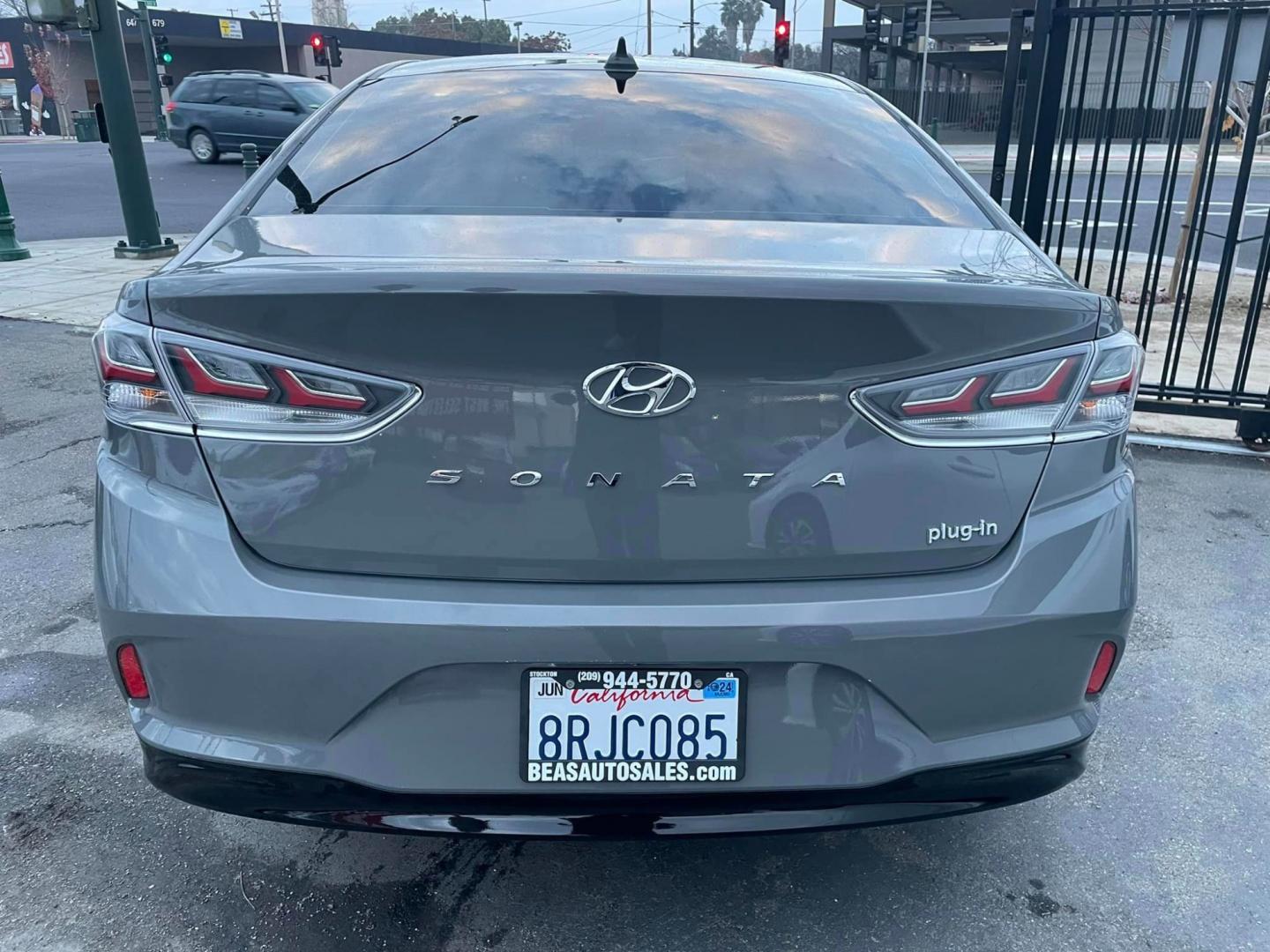 2019 GRAY /GRAY Hyundai Sonata Plug-In (KMHE14L22KA) , located at 744 E Miner Ave, Stockton, CA, 95202, (209) 944-5770, 37.956863, -121.282082 - Photo#13